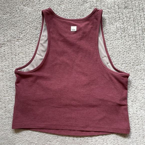 Vuori Large Elevation Red Pylo Tank Built-in Shelf Bra - Picture 4 of 6